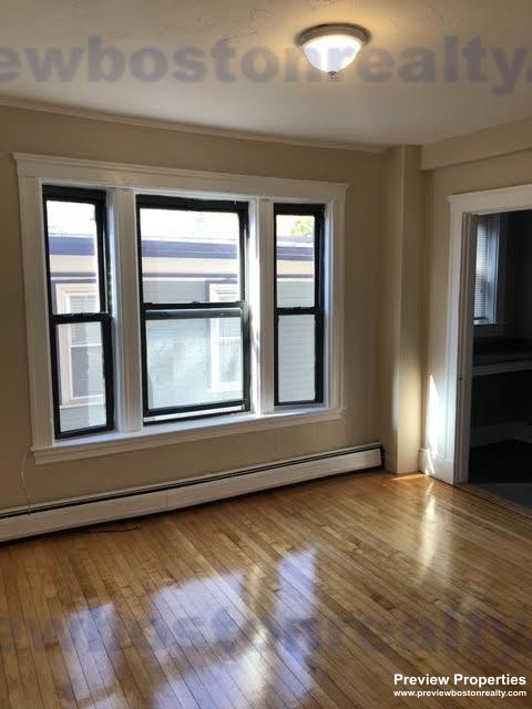 9 Upland Rd, Porter Square