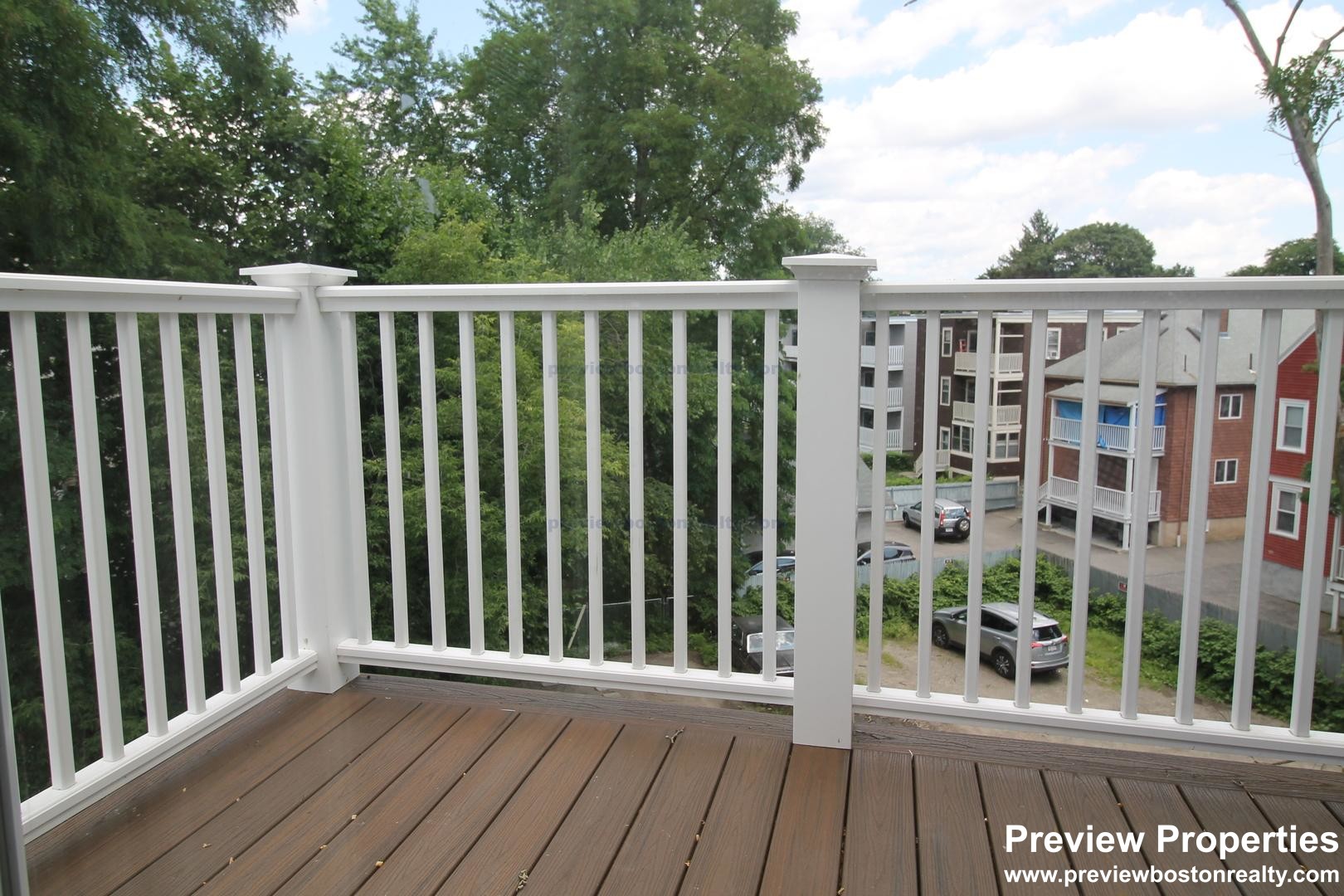 549 Washington St, Brighton