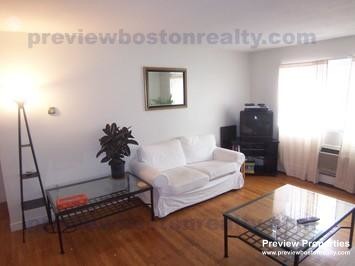 34 Gardner St, Allston