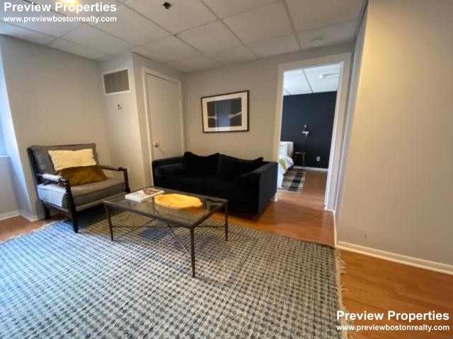 62 Boylston St, Back Bay