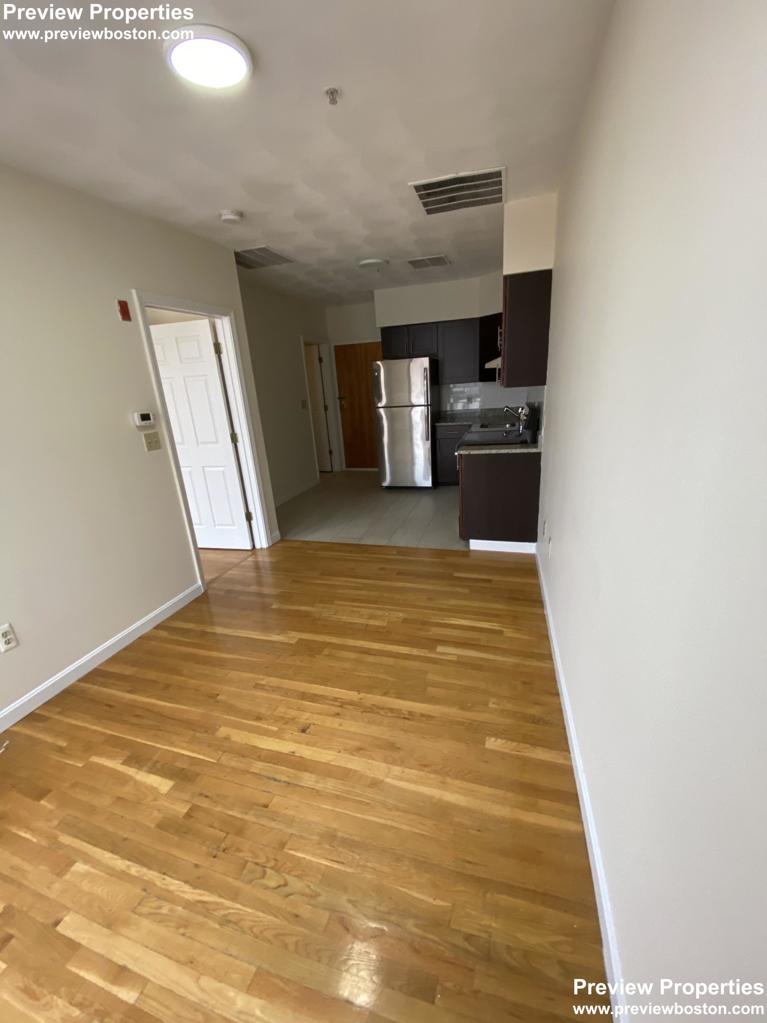 81 Essex St, Chinatown