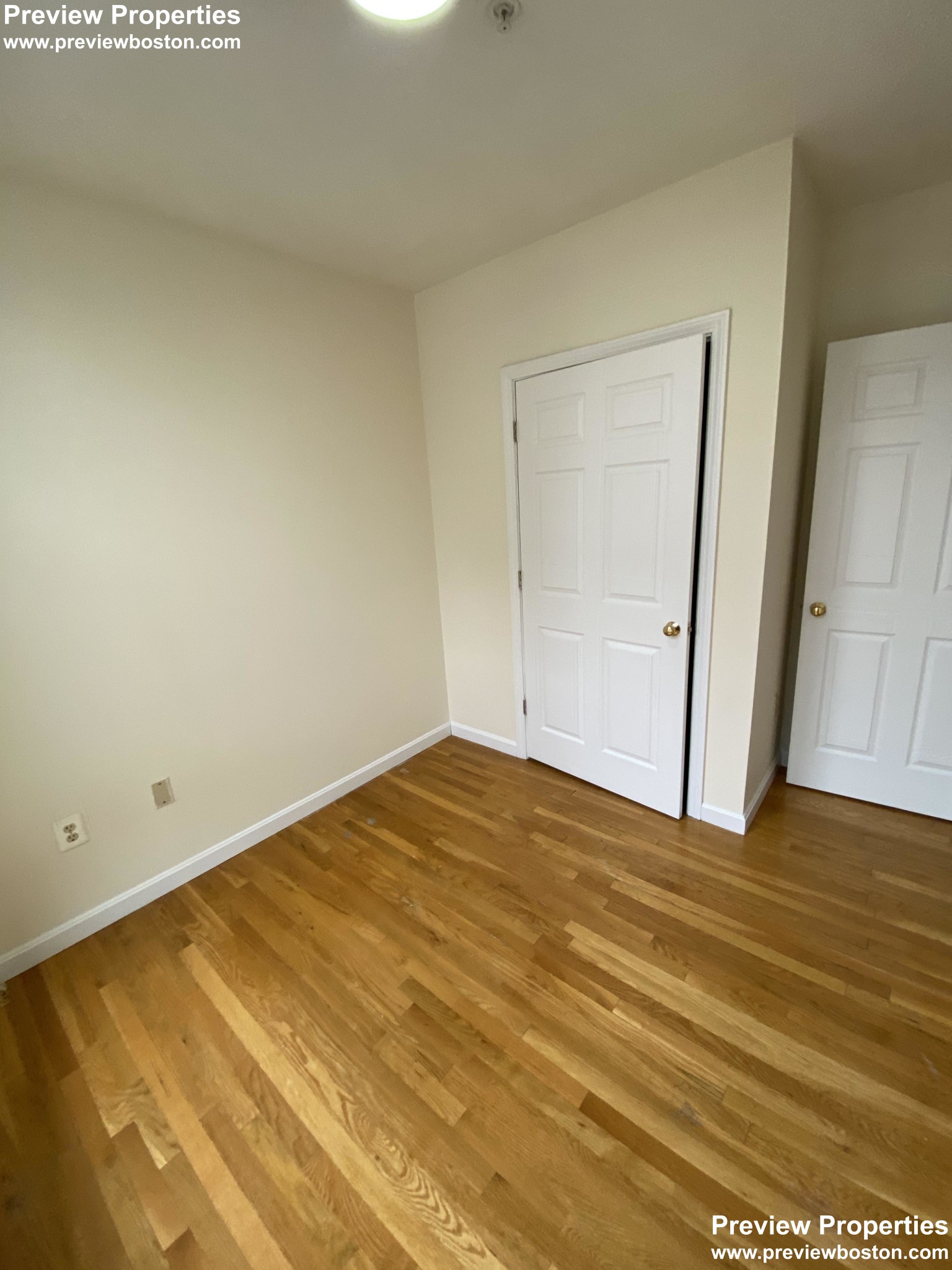 81 Essex St, Chinatown