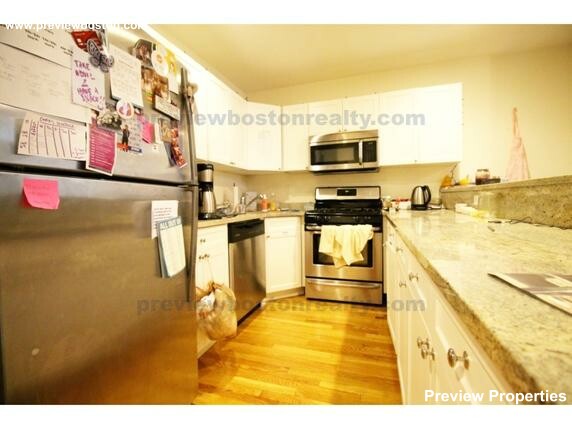 316 Saint Paul St, Brookline Village