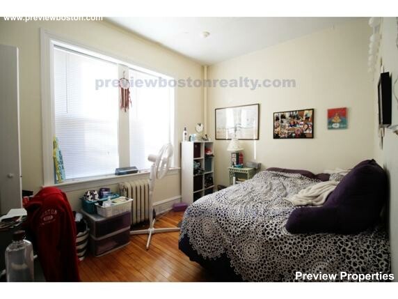 316 Saint Paul St, Brookline Village