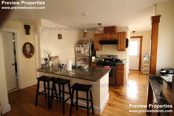 61 Poplar St, Mount Auburn (Watertown)