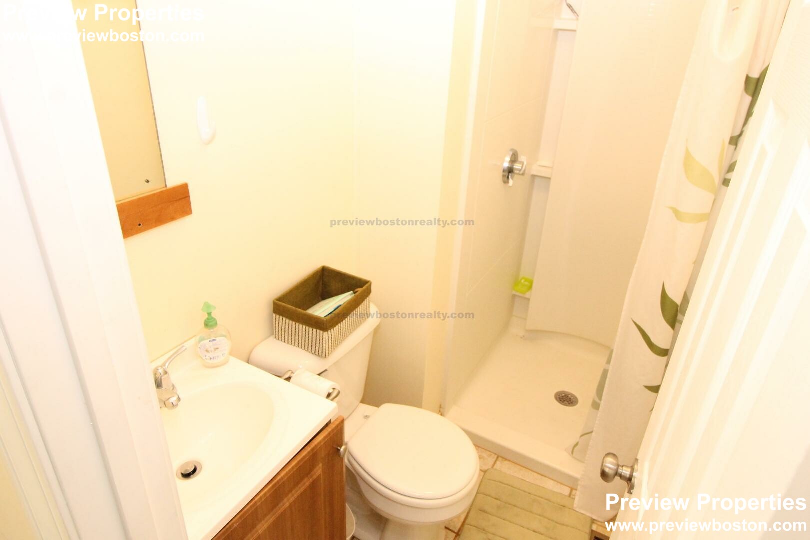 61 Poplar St, Mount Auburn (Watertown)