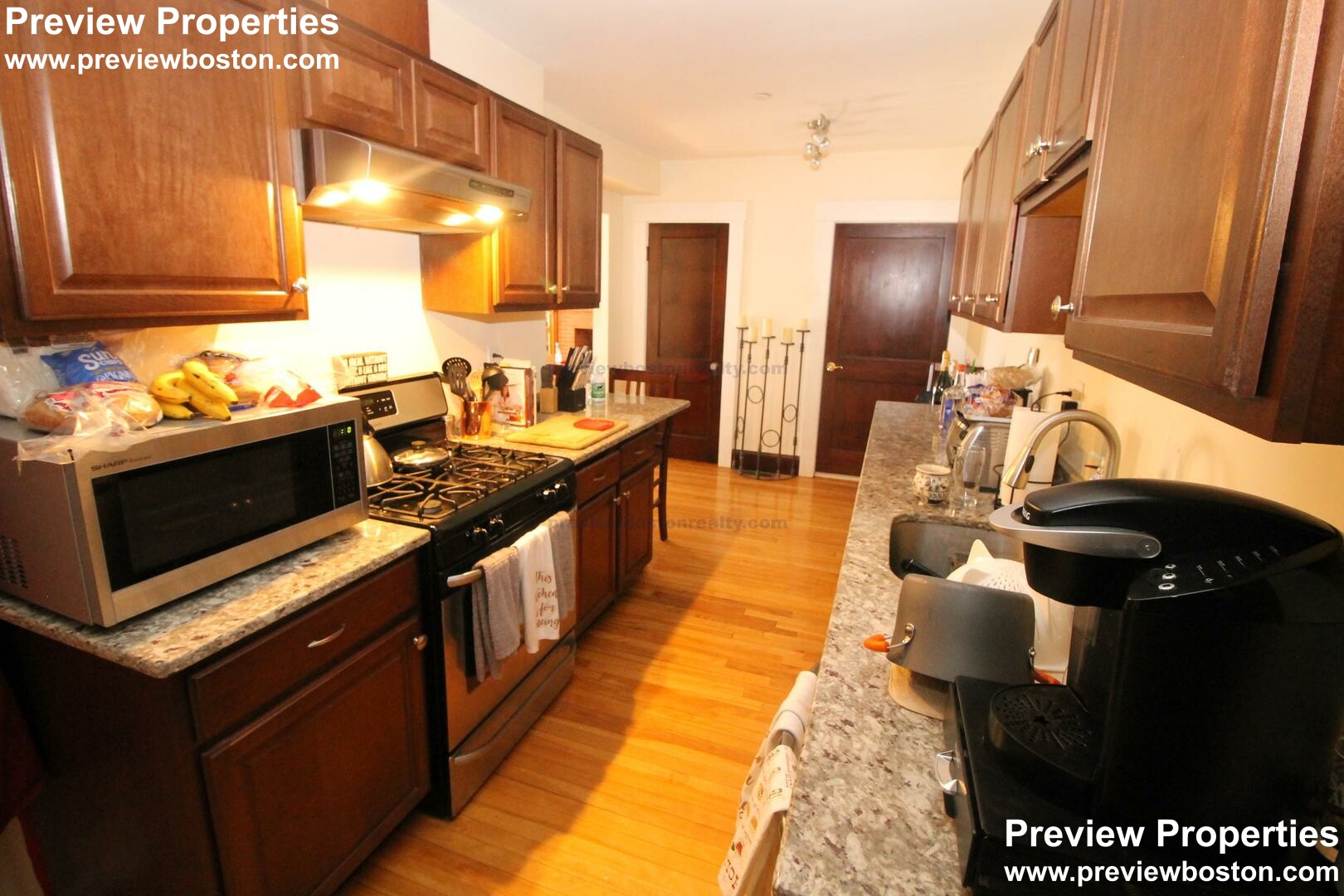 3 bed, 4+ bath apartment for rent at 35 Henshaw St Unit 2, Brighton — photo 5 of 12