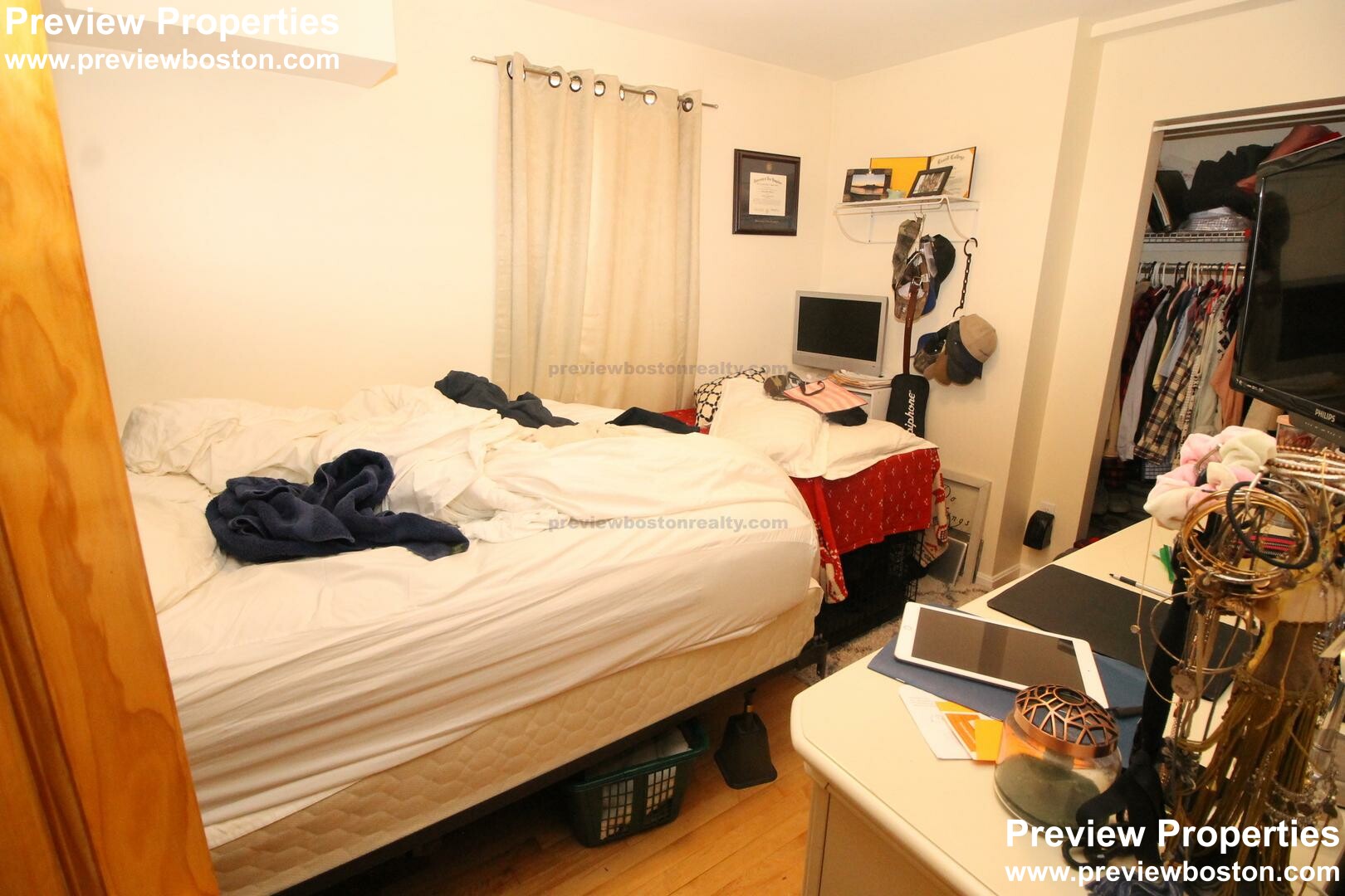 3 bed, 4+ bath apartment for rent at 35 Henshaw St Unit 2, Brighton — photo 11 of 12