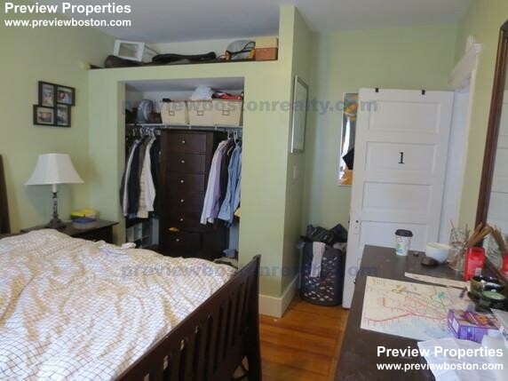 41 Easton St, Allston