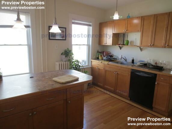 41 Easton St, Allston