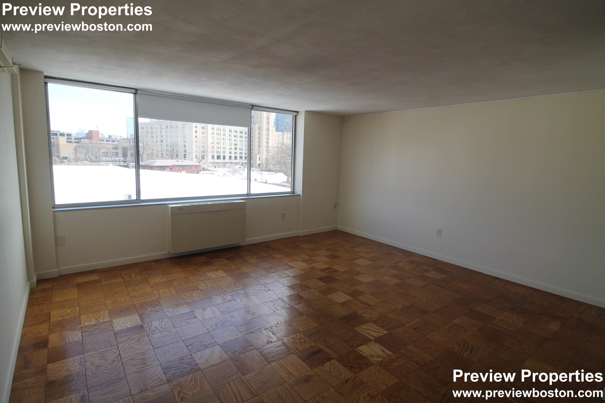 101 Monmouth St, Longwood