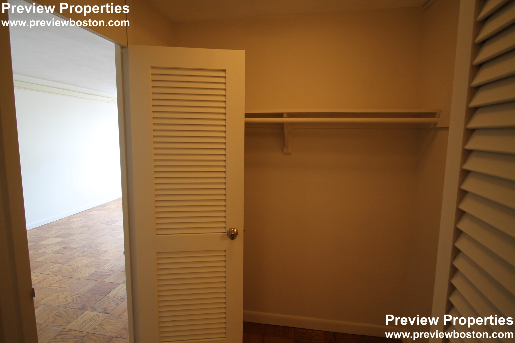 101 Monmouth St, Longwood