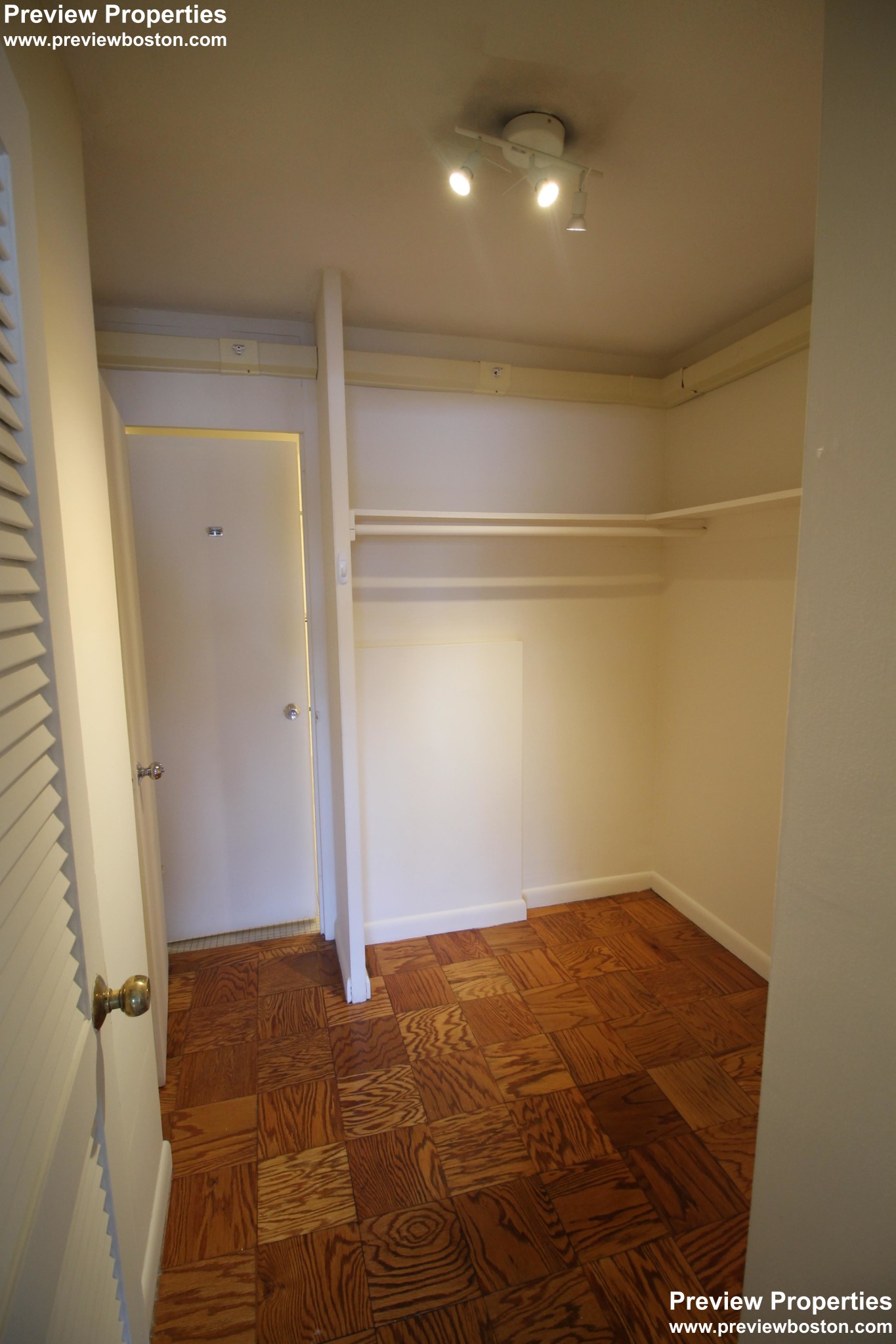 101 Monmouth St, Fenway