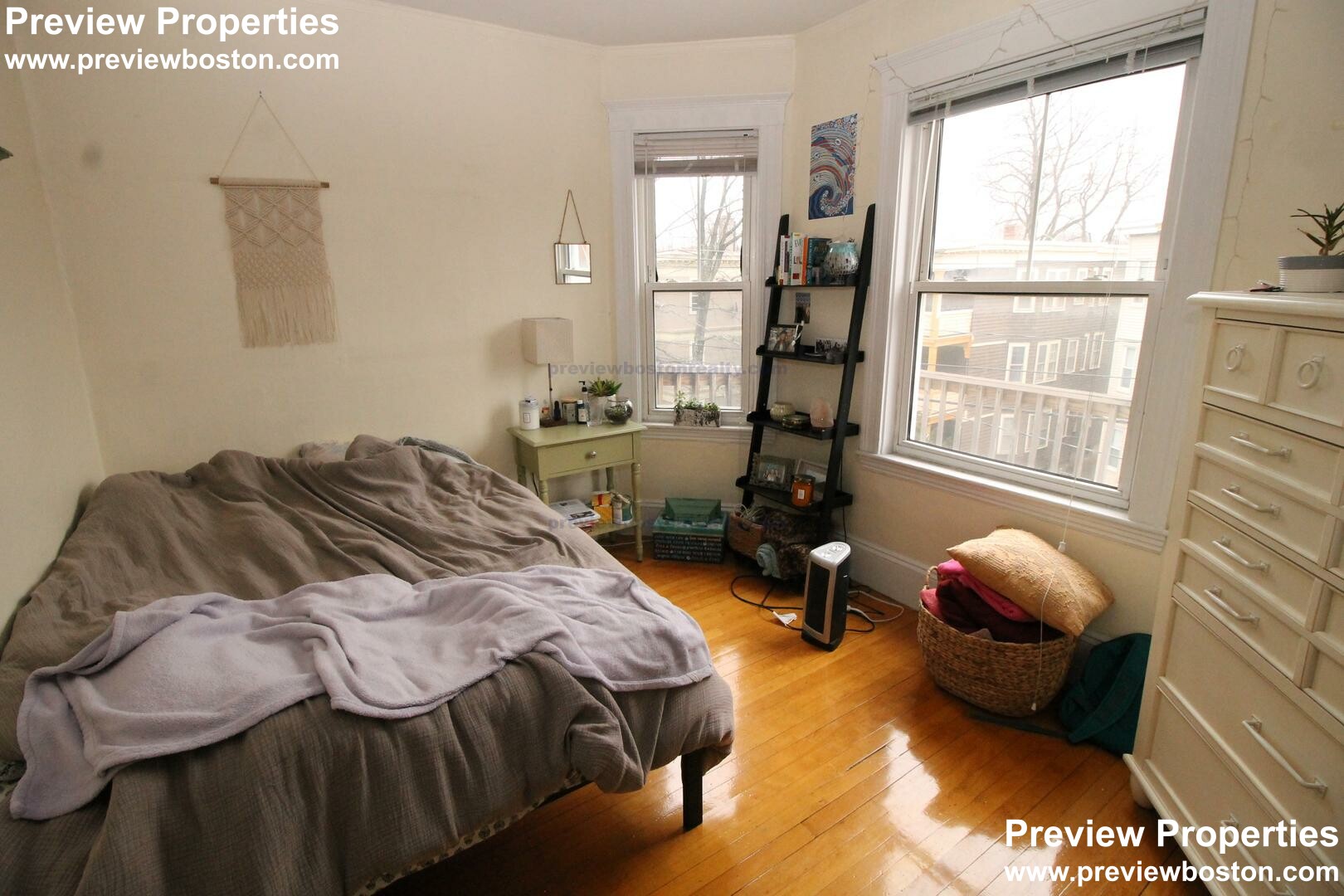 331 Faneuil St, Brighton