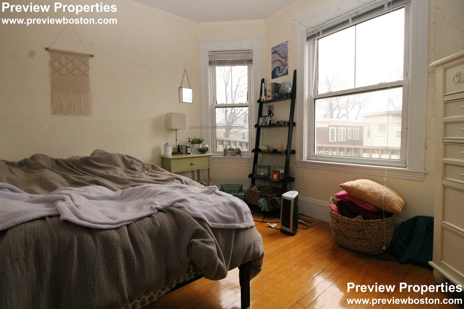 331 Faneuil St, Brighton