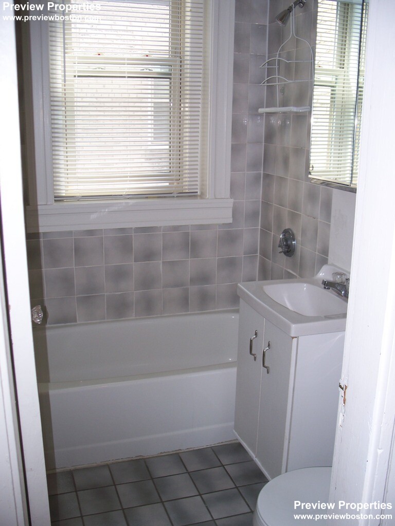 1673 Commonwealth Ave, Brighton