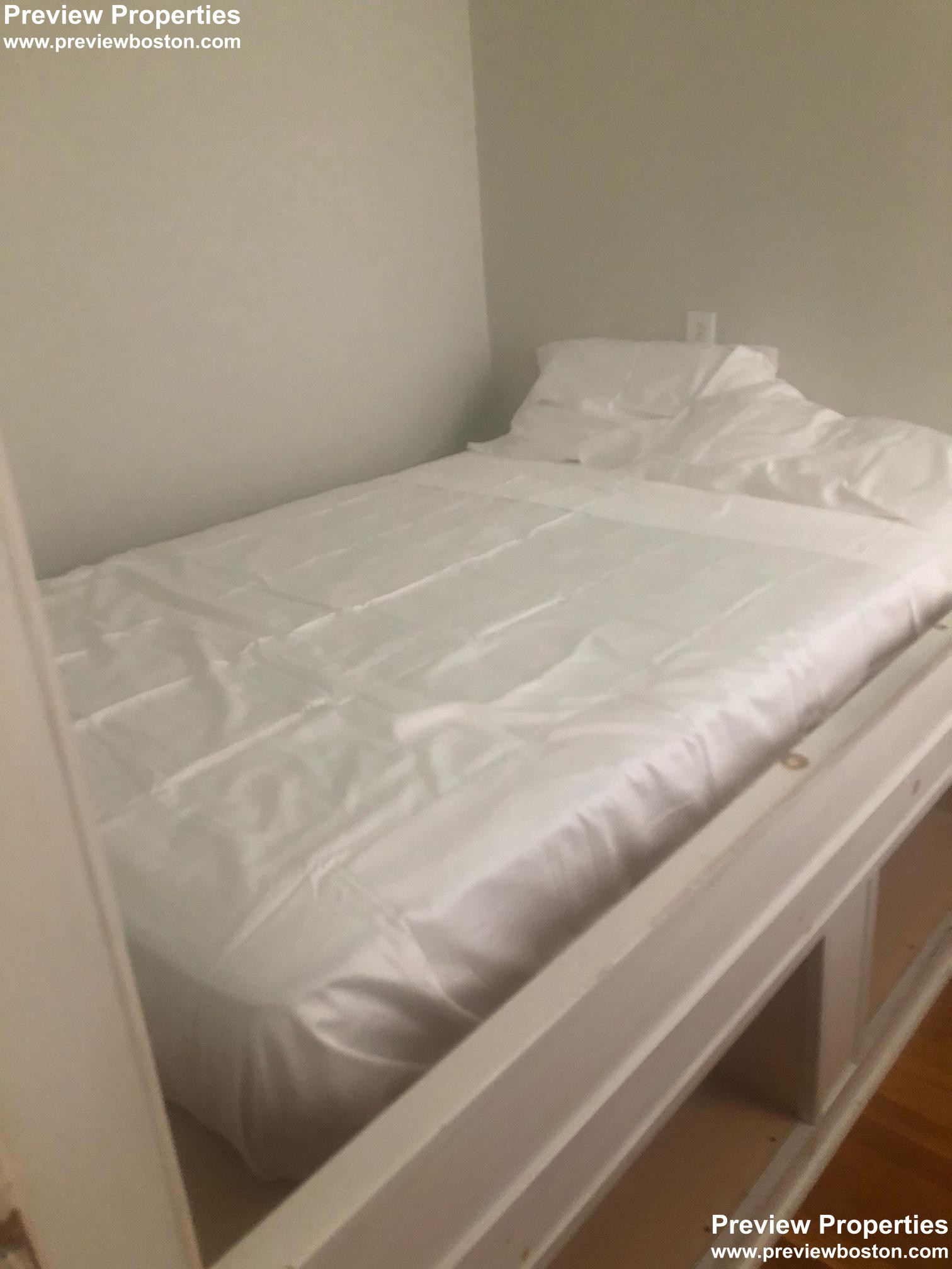 1945 Comm Ave, Brighton