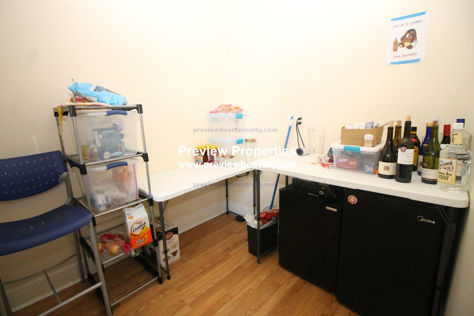 4 bed, 1 bath apartment for rent at 14 Glenville Ave Unit 2, Allston — photo 5 of 17