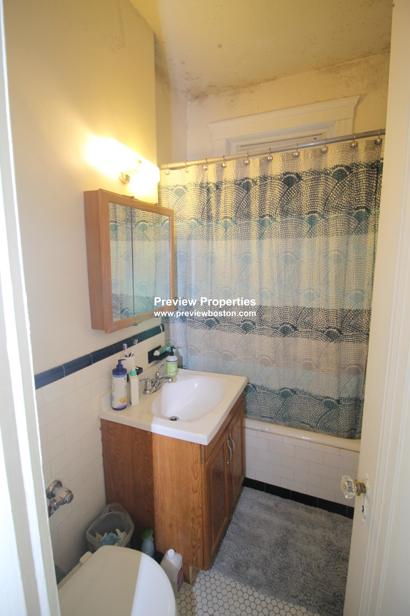 1691 Commonwealth Ave, Brighton