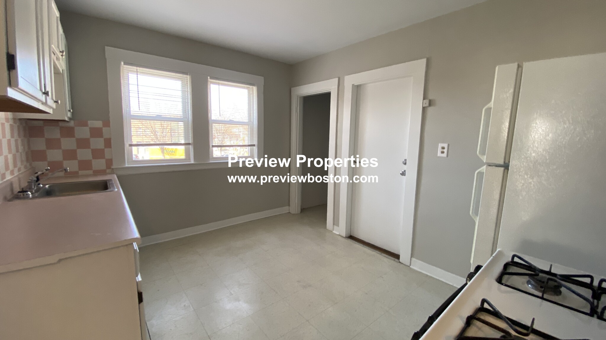 8 Woodside Ave, Jamaica Plain