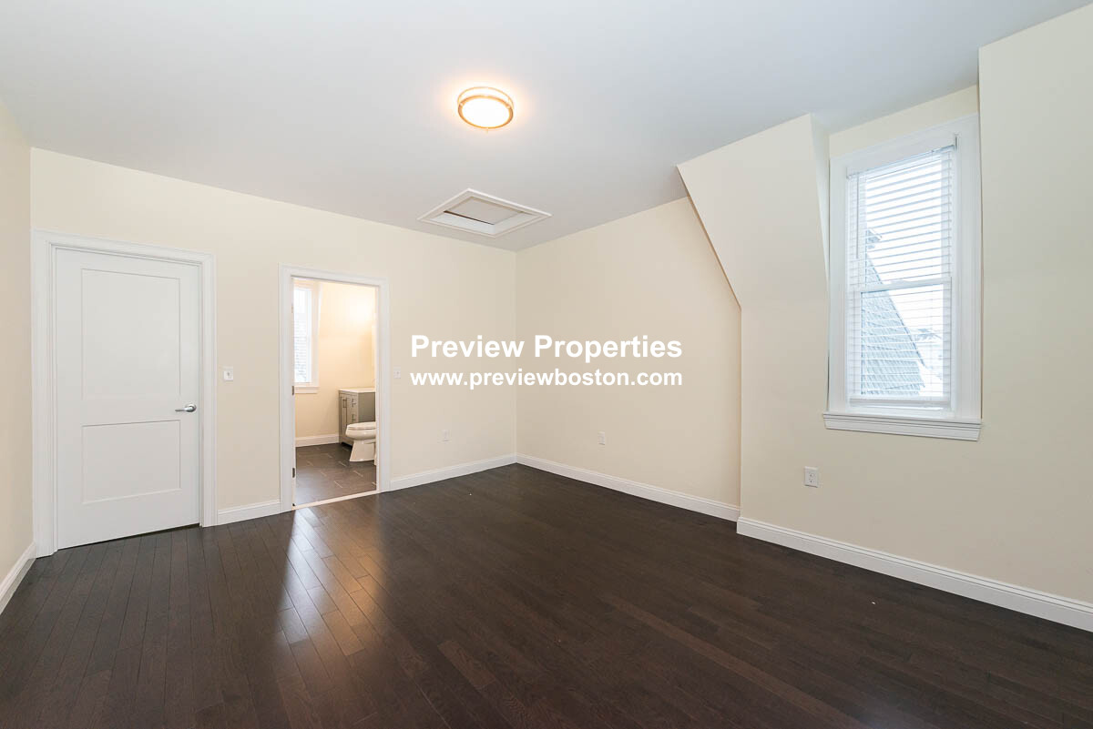 5 Malvern Ter, South Medford