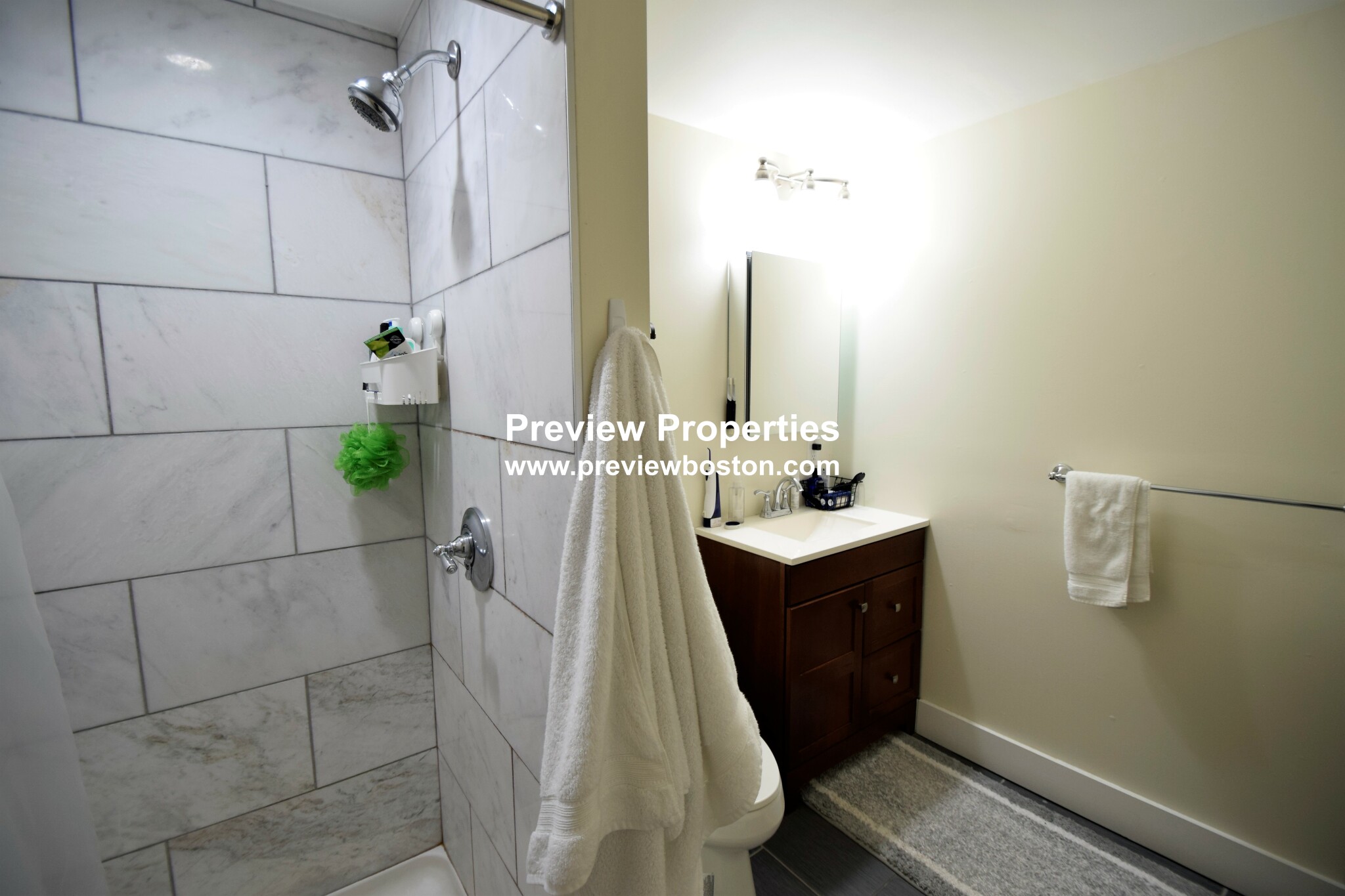 4 School St, Roxbury