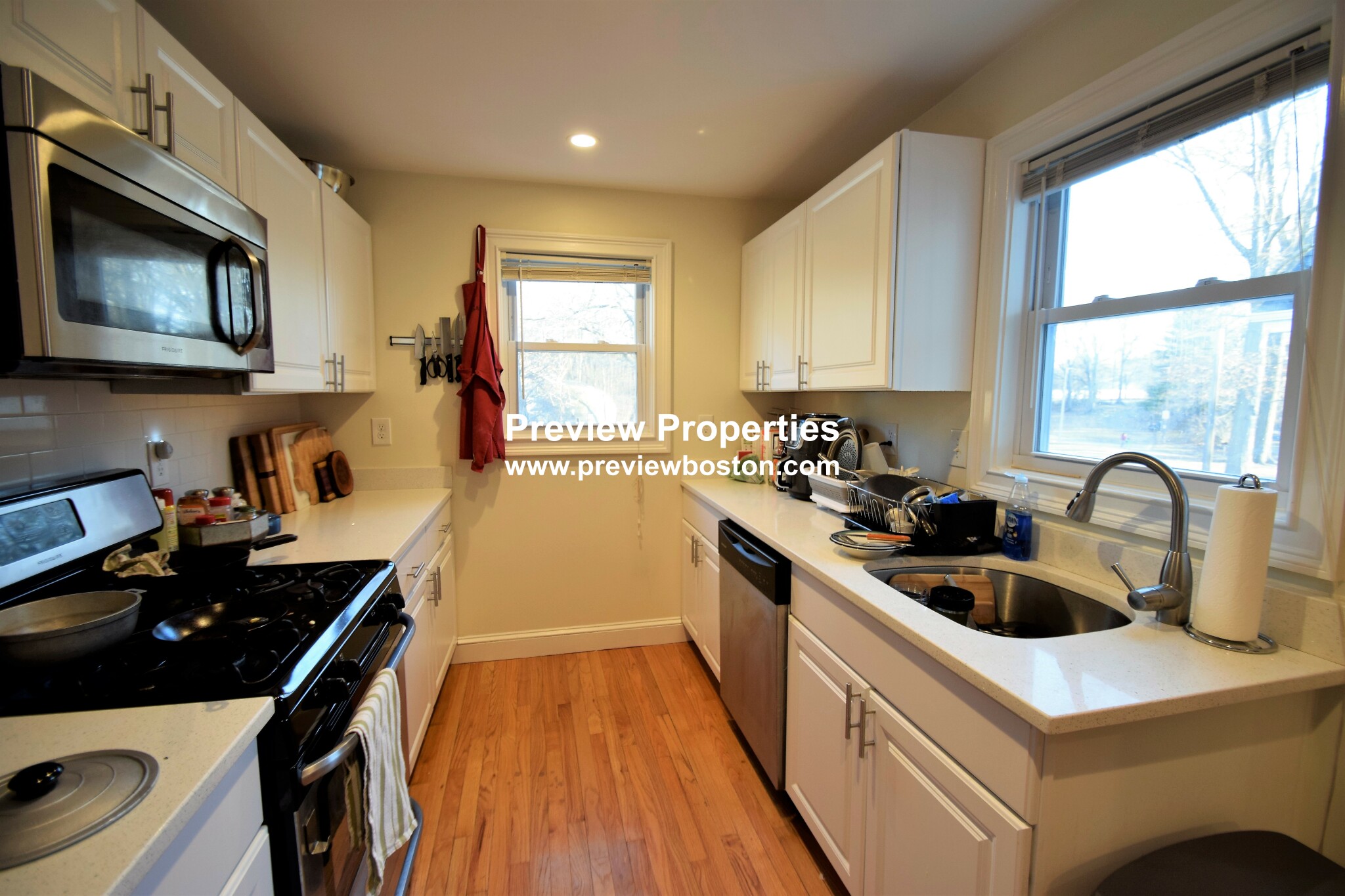 4 School St, Roxbury