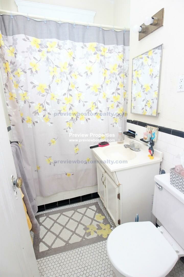 1691 Commonwealth Ave, Brighton