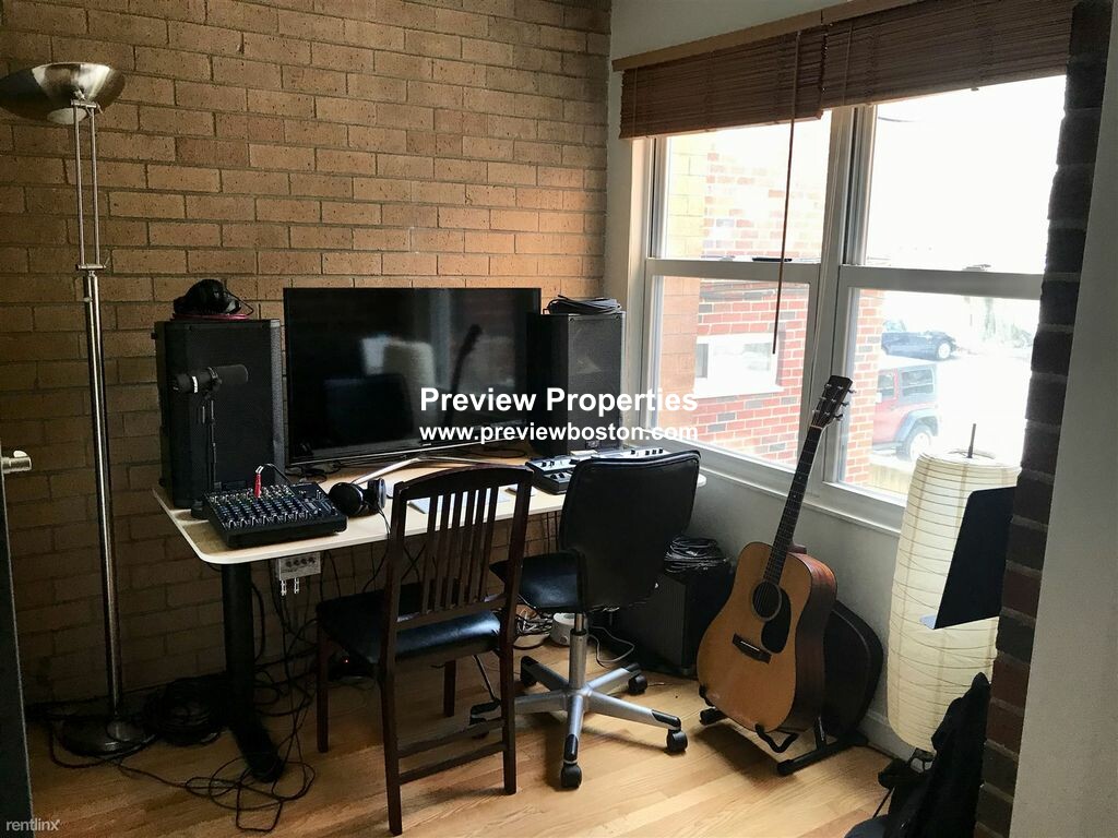 11 Commonwealth Ct, Brighton