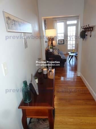 1 bed, 1 bath apartment for rent at 2039 Commonwealth Ave Unit 16, Brighton — photo 9 of 13