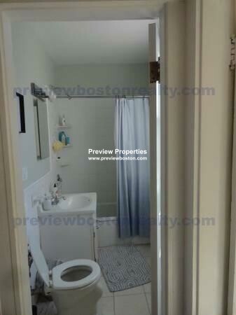 1 bed, 1 bath apartment for rent at 2039 Commonwealth Ave Unit 16, Brighton — photo 10 of 13