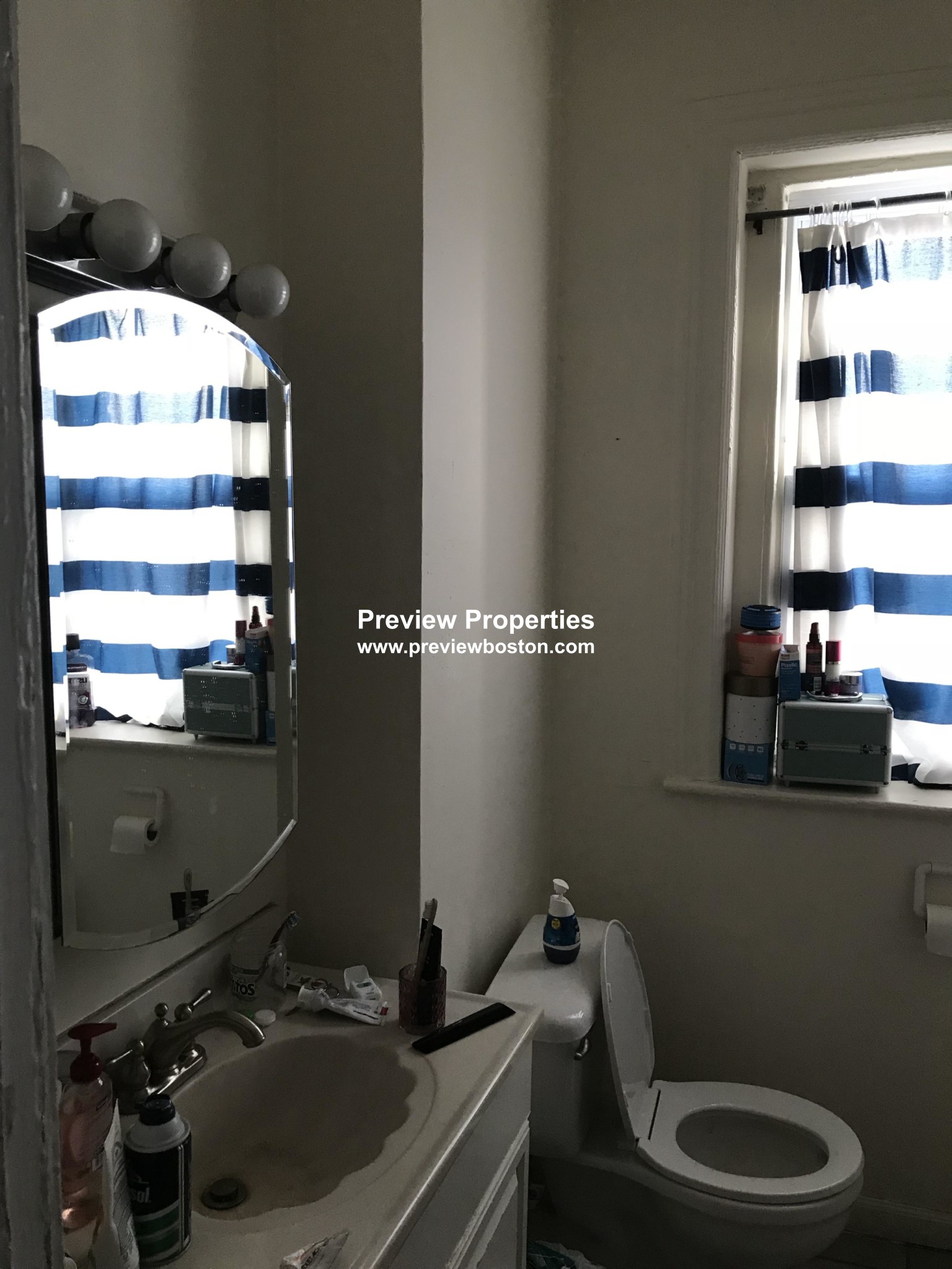 4 bed, 1 bath apartment for rent at 14 Glenville Ave Unit 2, Allston — photo 15 of 17