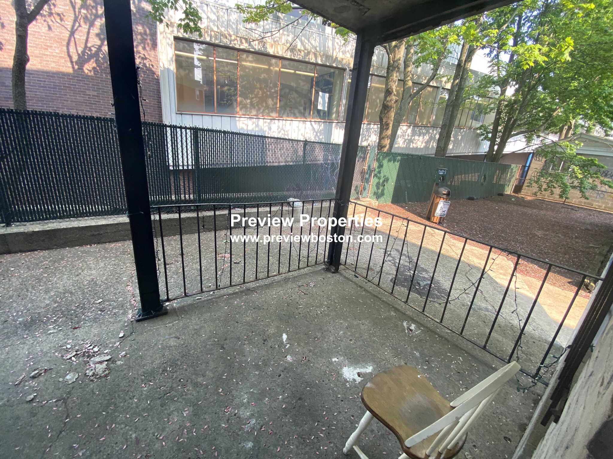 6 Barrows St, Allston