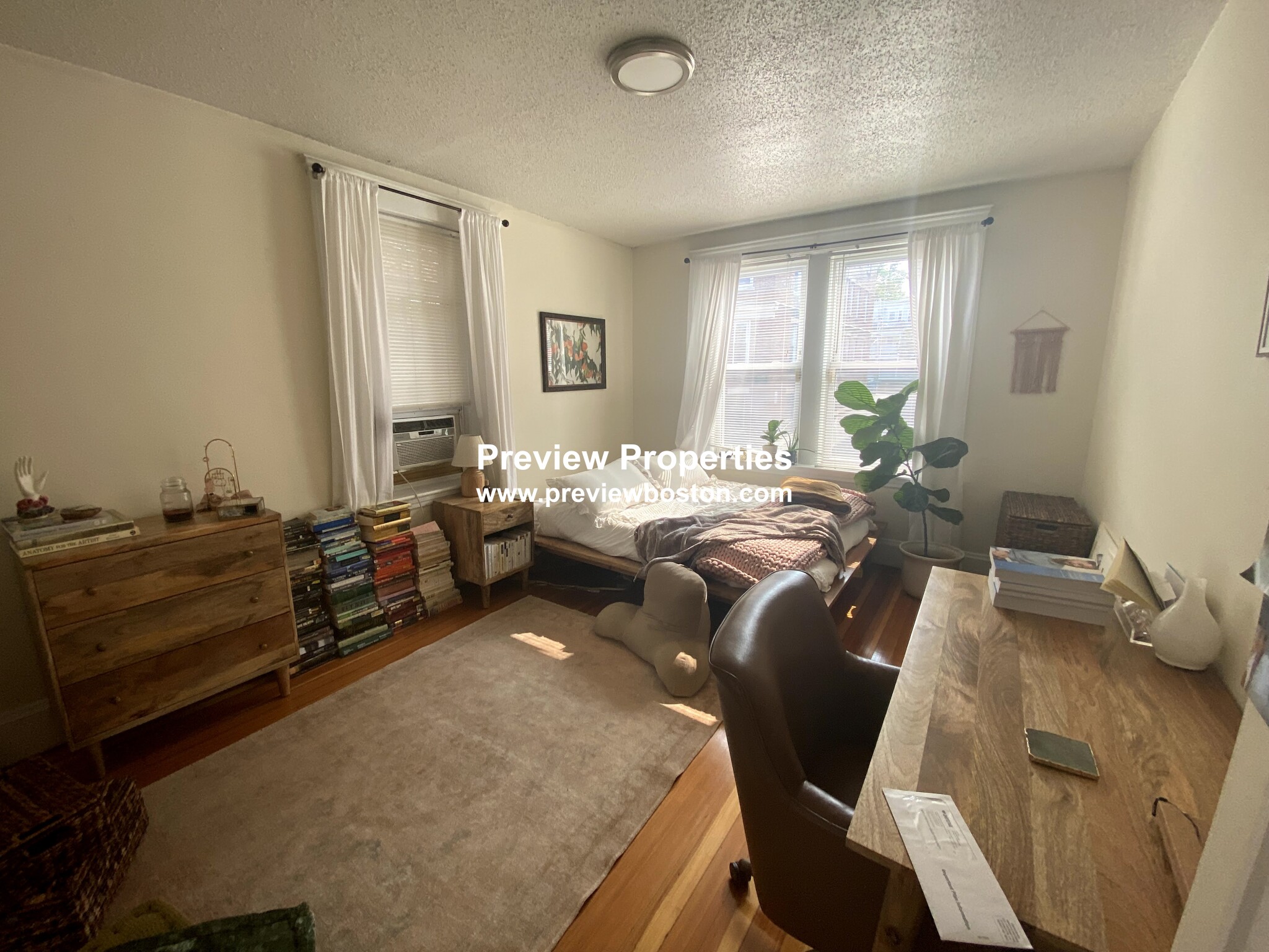 6 Barrows St, Allston