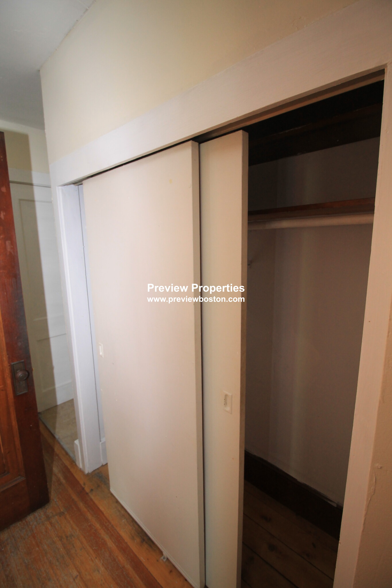 258 Chestnut Hill Ave, Brighton