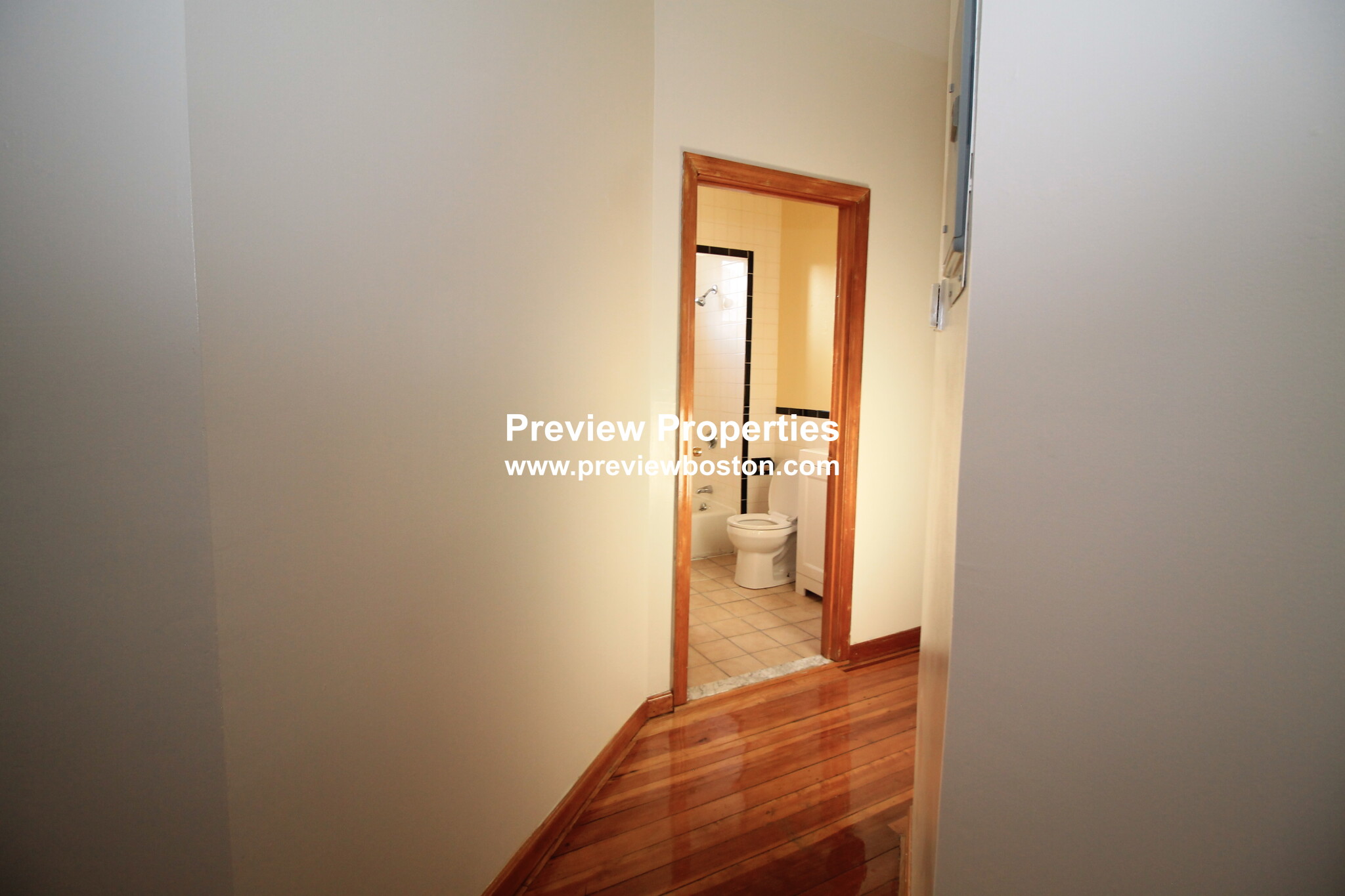 369 Centre St, Jamaica Plain