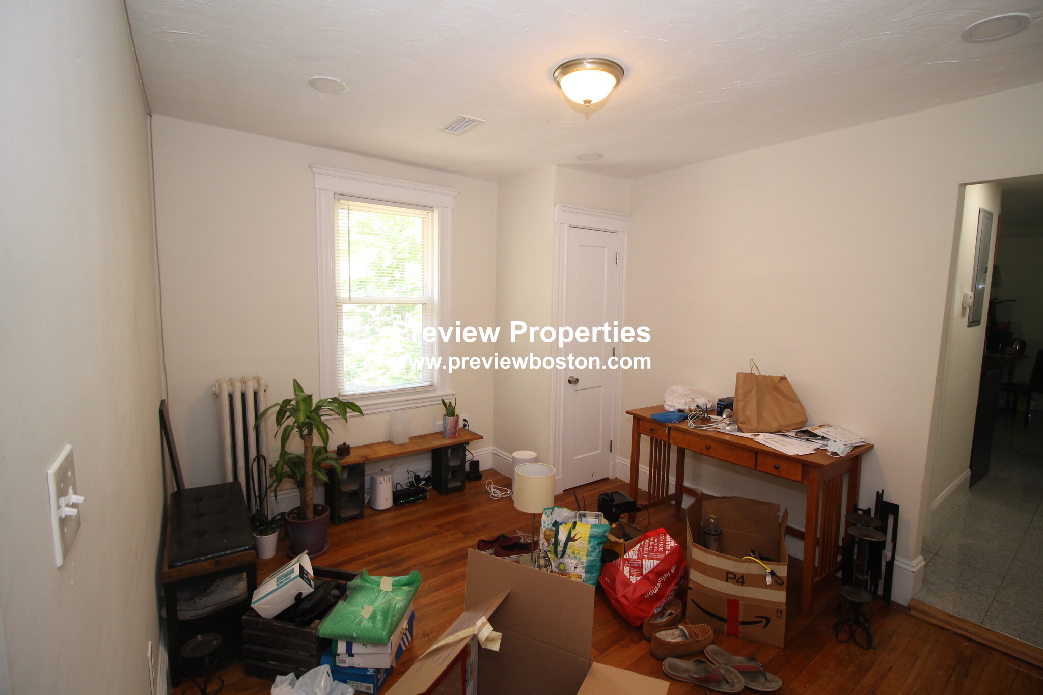 12 Logan St, Roxbury