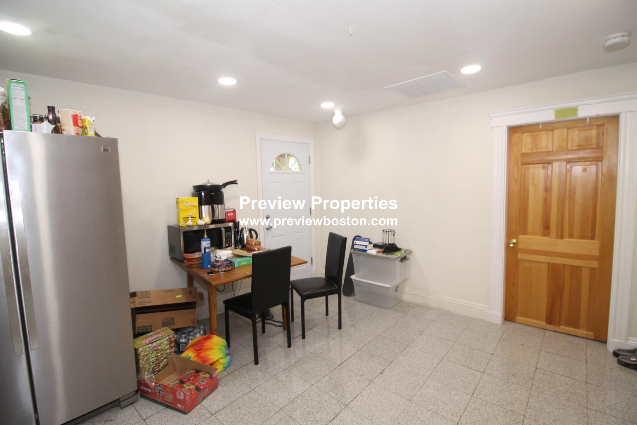 12 Logan St, Roxbury