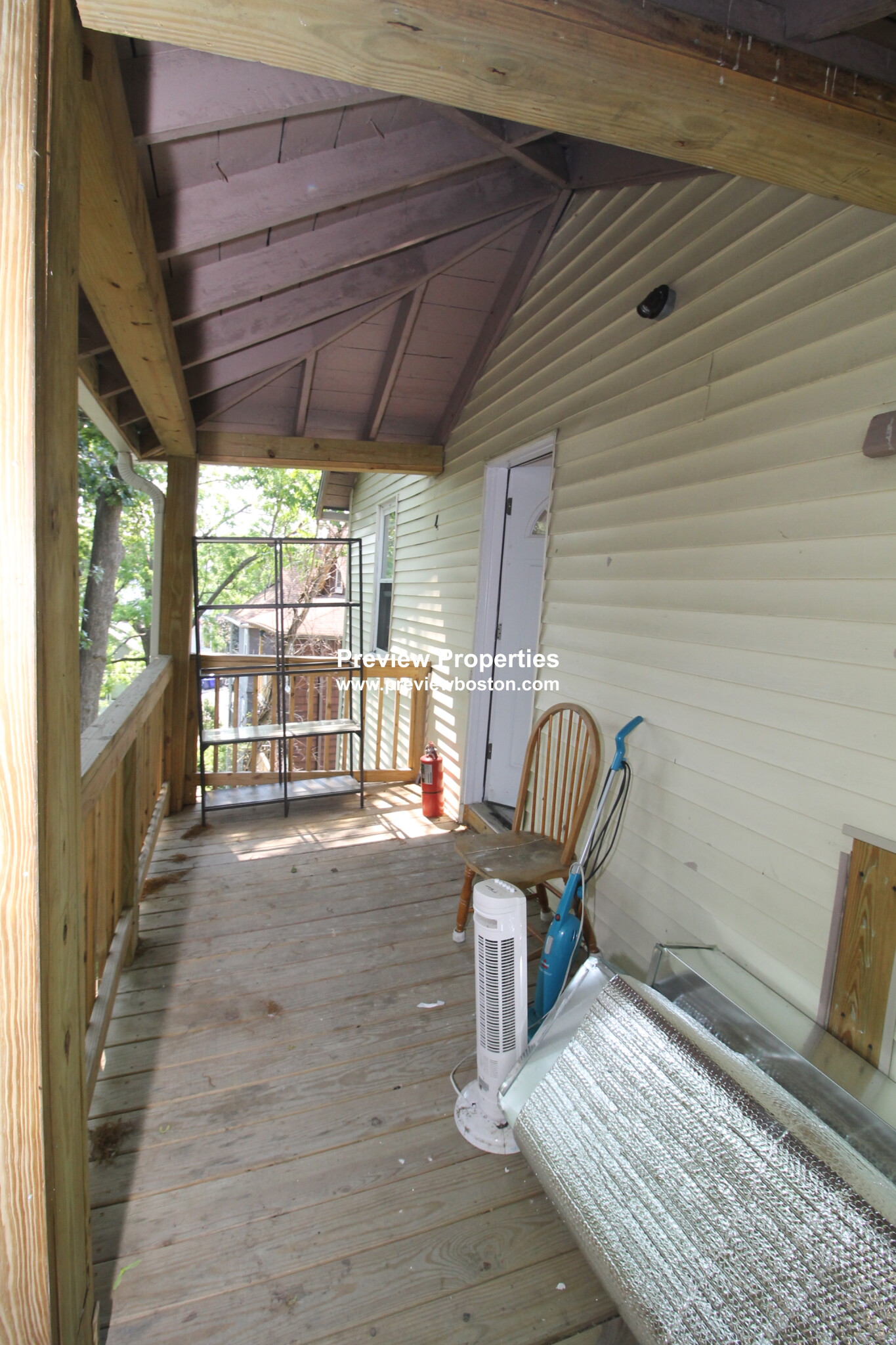 12 Logan St, Roxbury