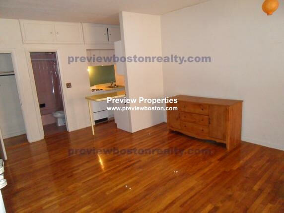 153 Brighton Ave, Allston