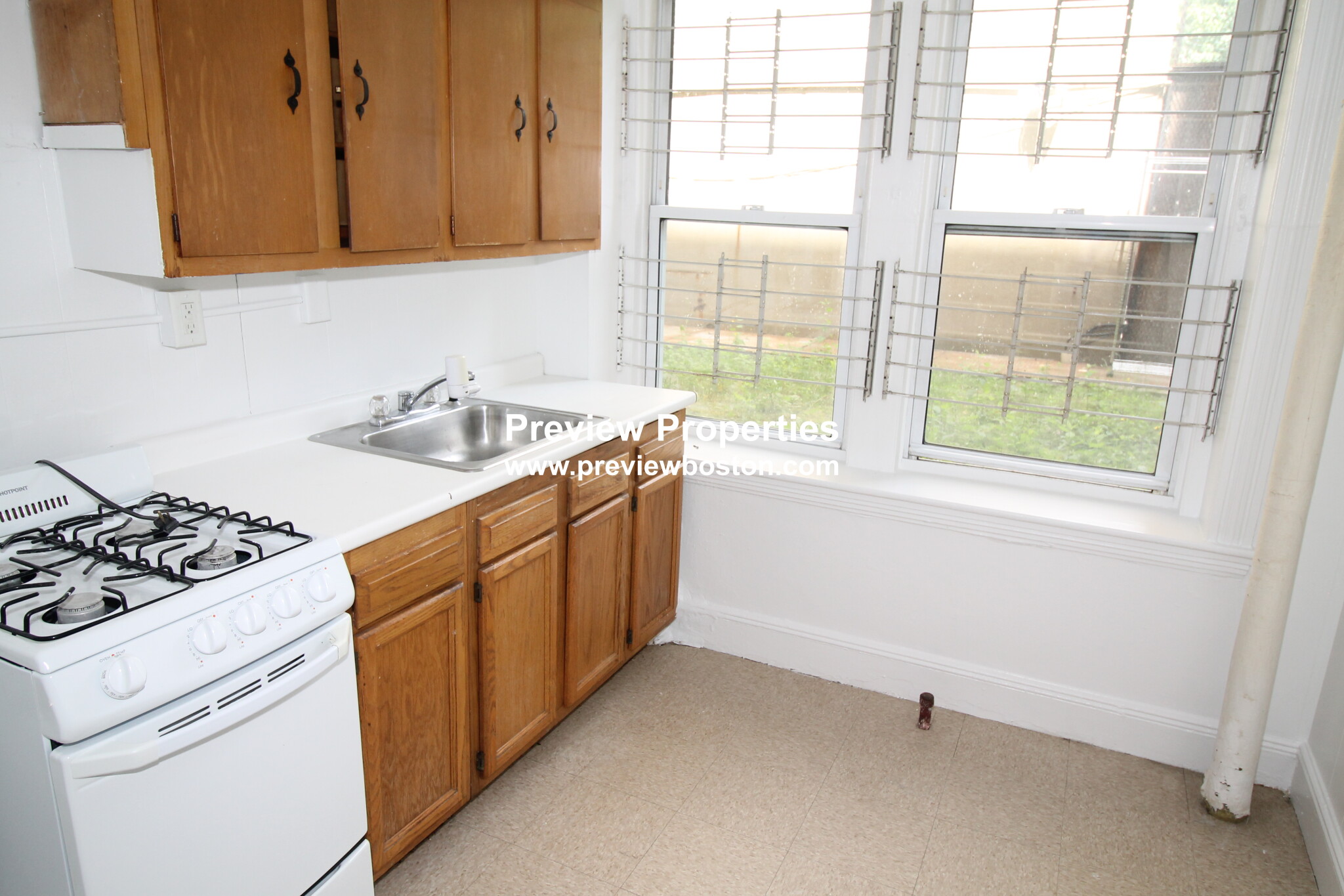 1810 Commonwealth Ave, Brighton