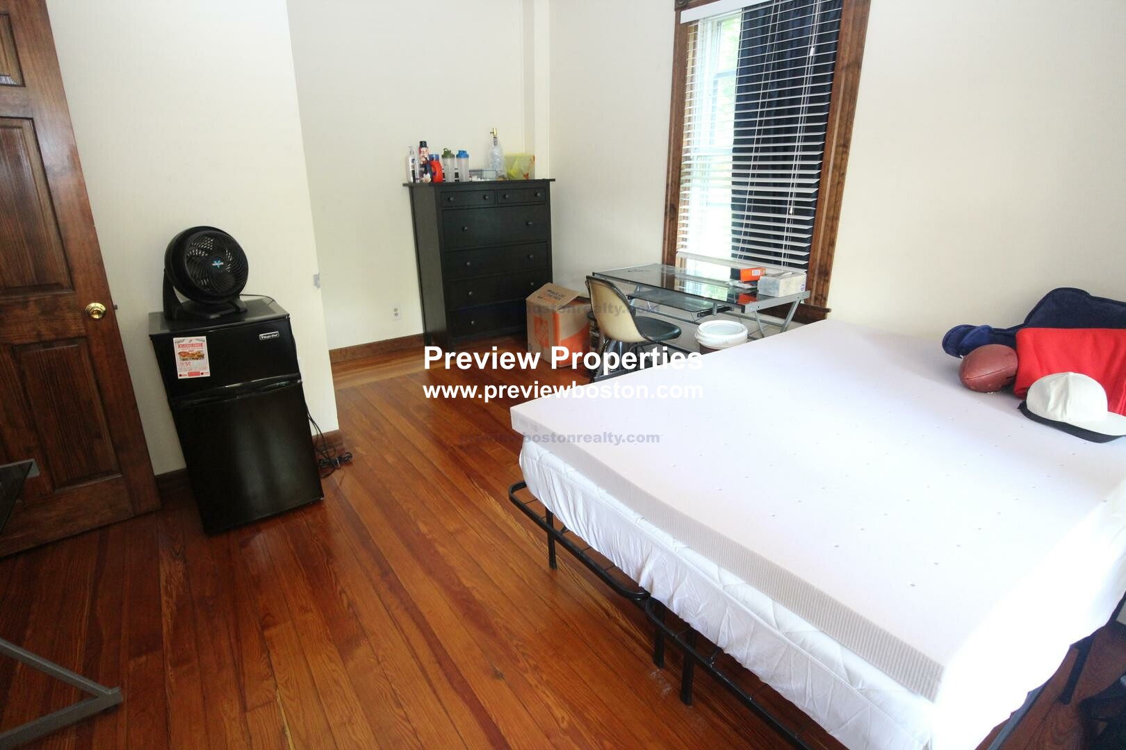 4 bed, 2.5 bath apartment for rent at 173 Babcock St Unit 1, Brookline — photo 8 of 16