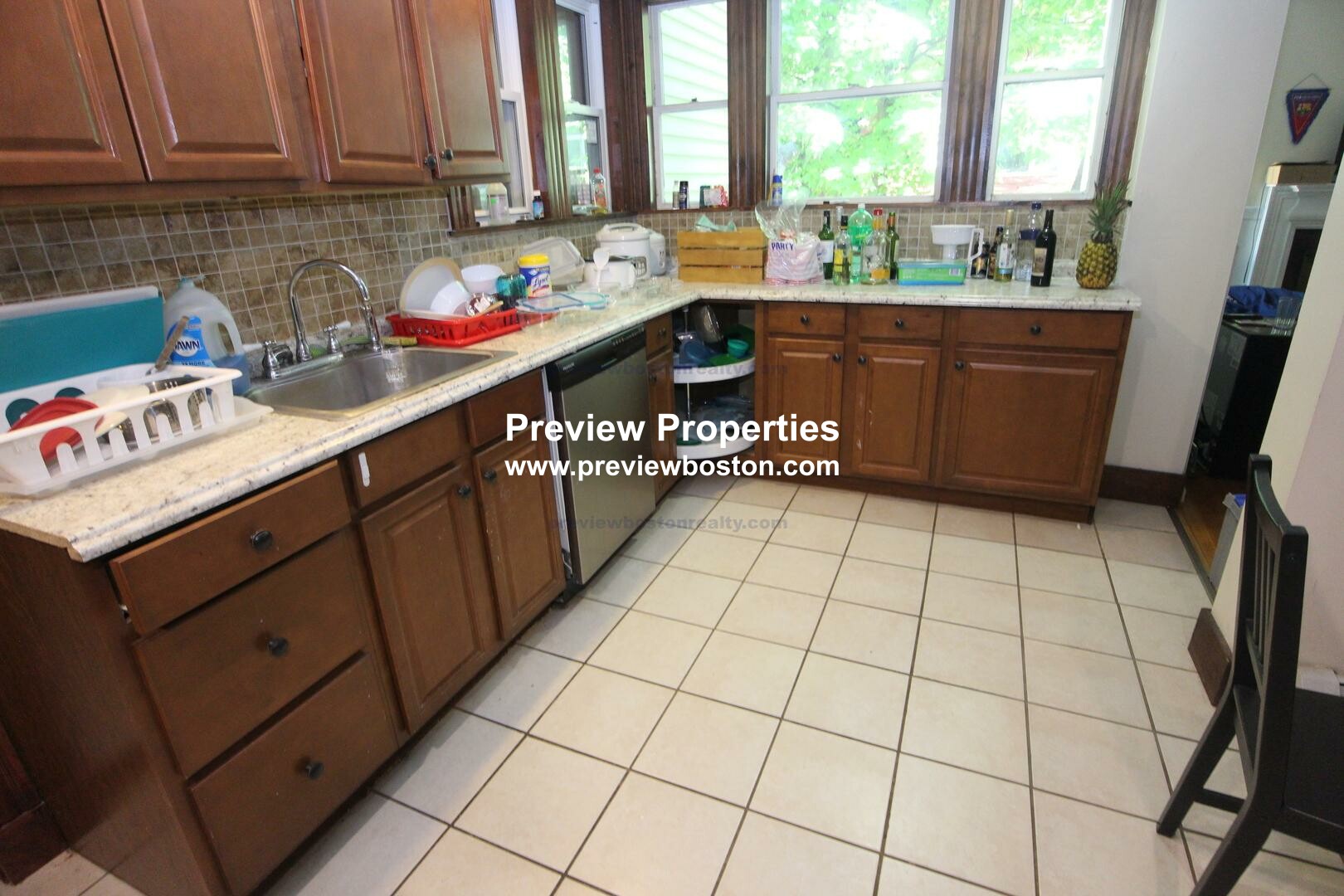 4 bed, 2.5 bath apartment for rent at 173 Babcock St Unit 1, Brookline — photo 5 of 16