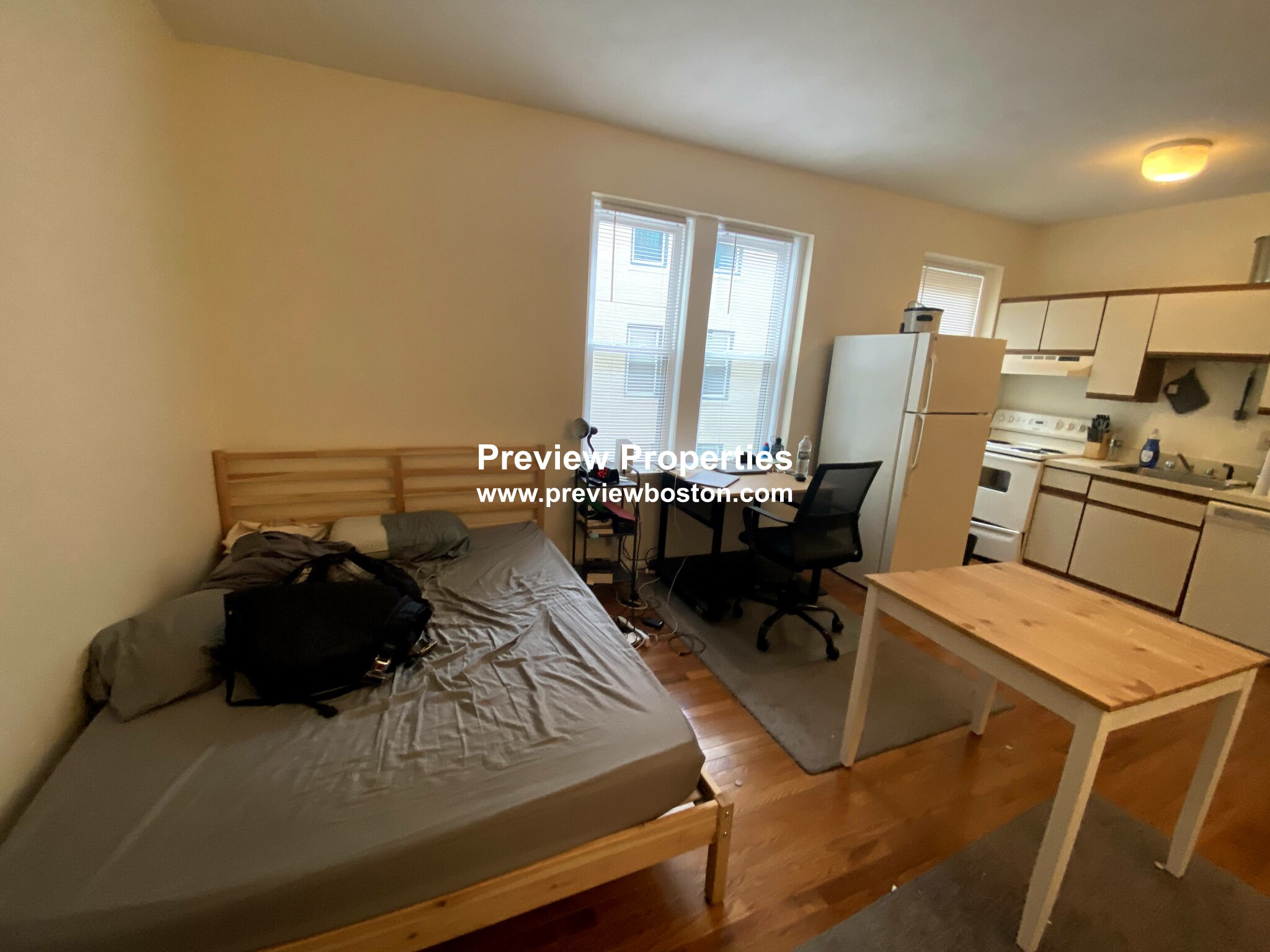 Studio bed, 1 bath apartment for rent at 1427 Commonwealth Ave Unit 304, Brighton — photo 5 of 12