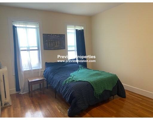 12 Royce Rd, Allston