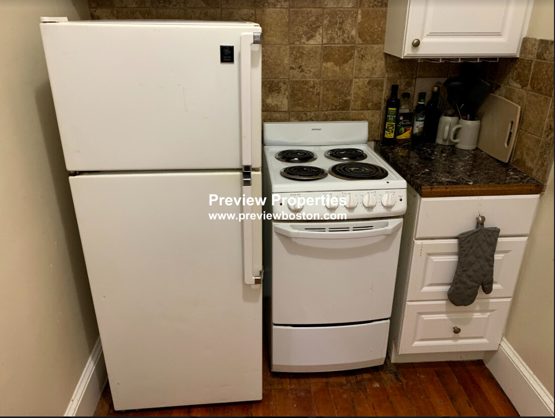 1 bed, 1 bath apartment for rent at 1477 Beacon St Unit 10, Brookline — photo 20 of 41