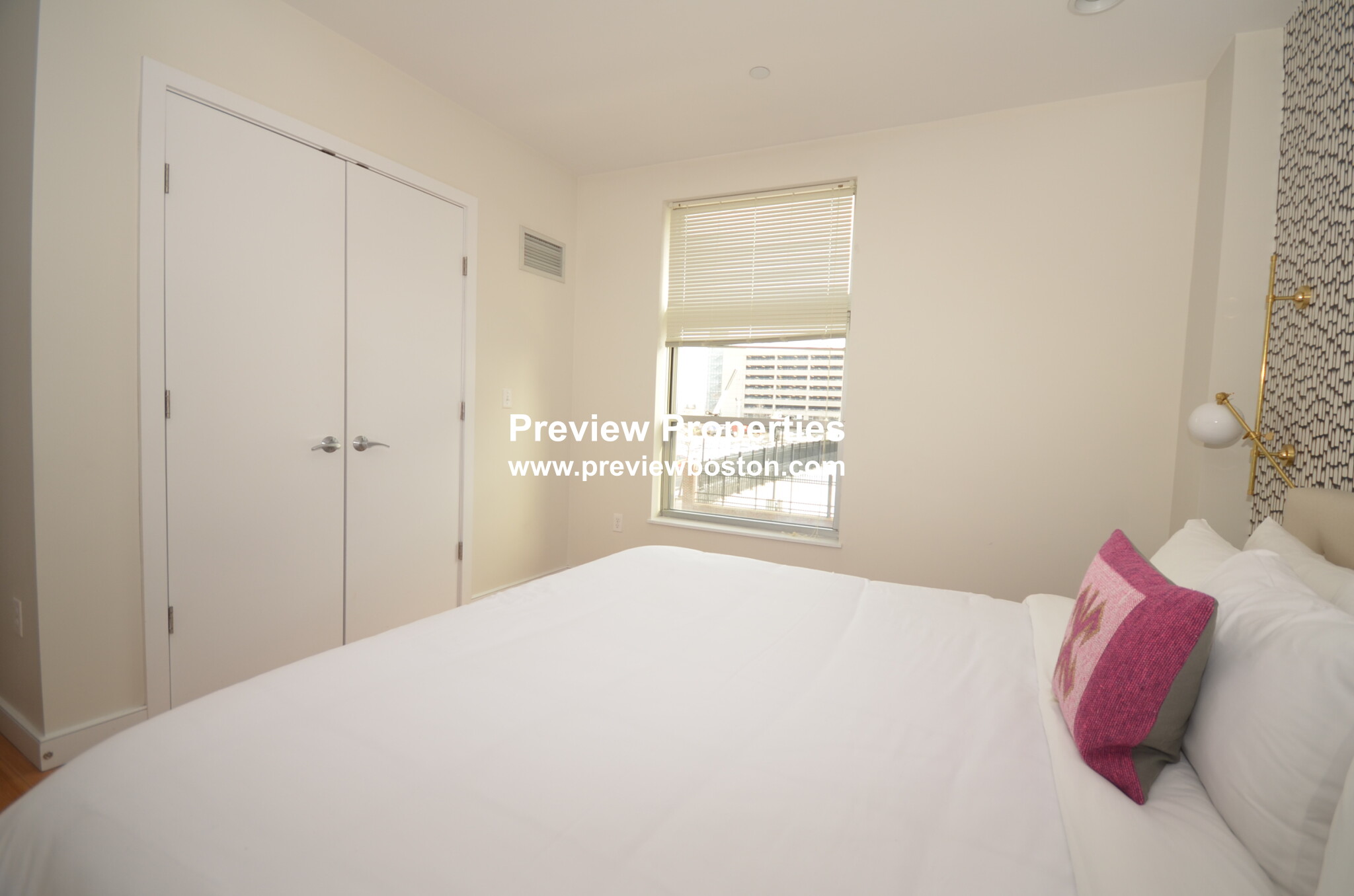 601 Albany St, South End