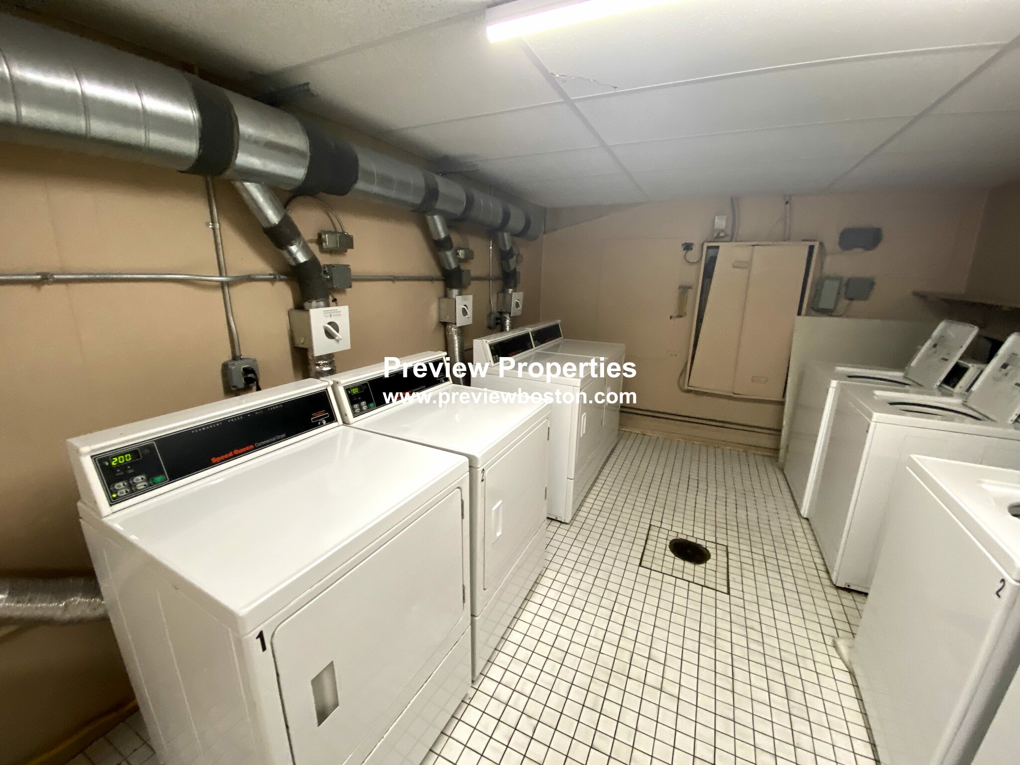 245 Main St, Watertown