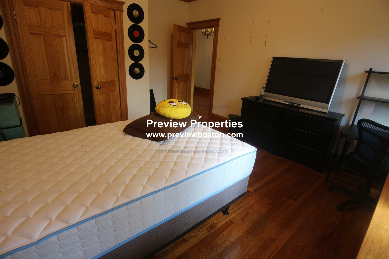 124 Columbia St, Brookline Hills