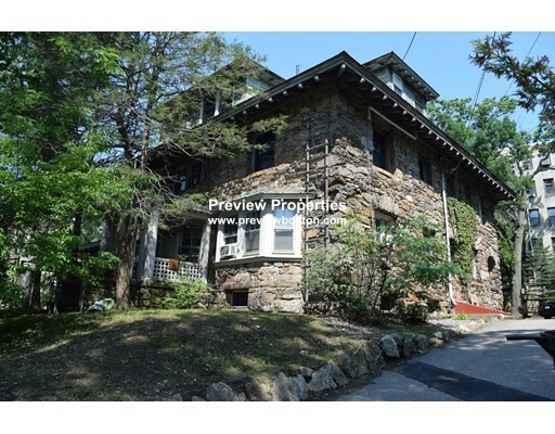 57 Cummings Rd, Brighton